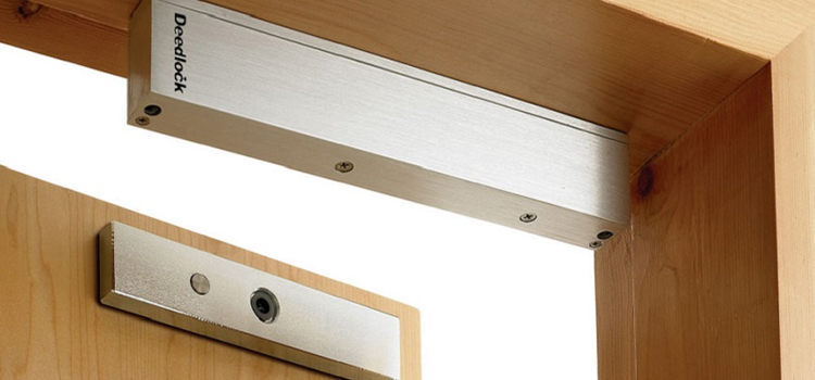 Magnetic lock installation San Marino